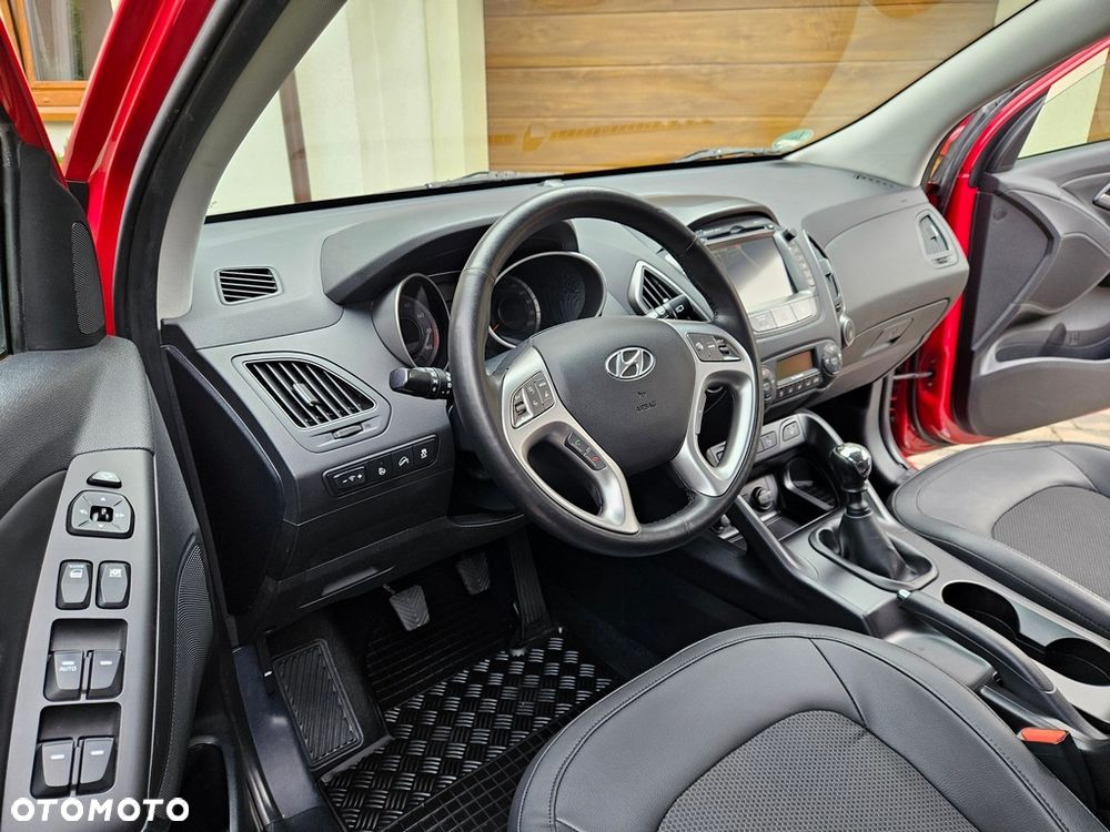 Hyundai ix35 2.0 GDI Premium 2WD - 17