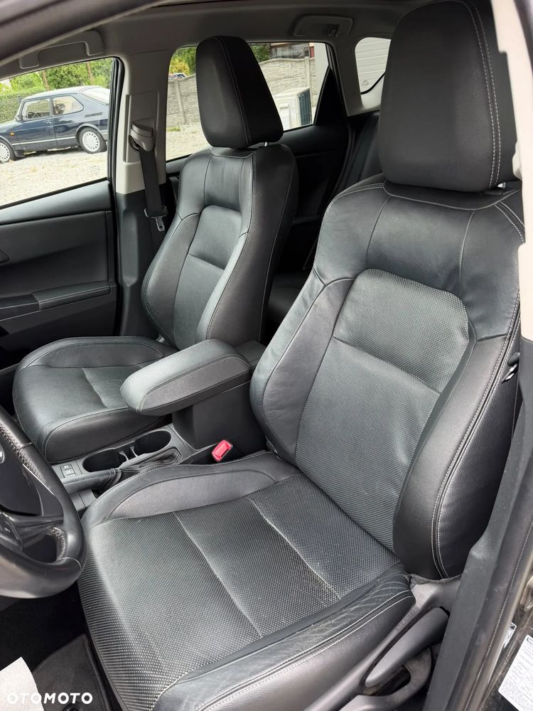 Toyota Auris - 16