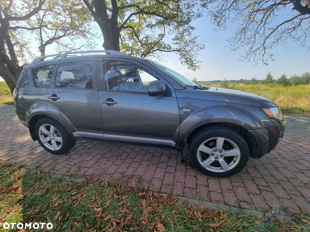 Mitsubishi Outlander 2.0 DID Invite SE - 20