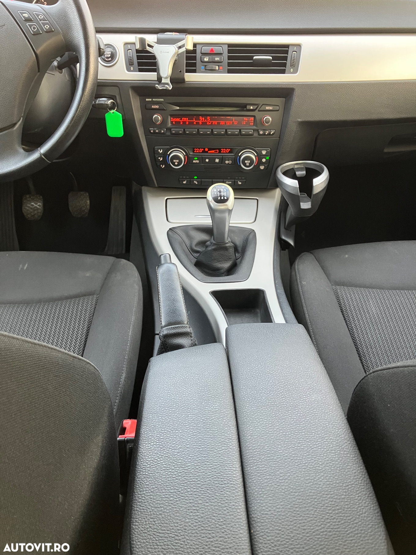 BMW Seria 3 318d - 19