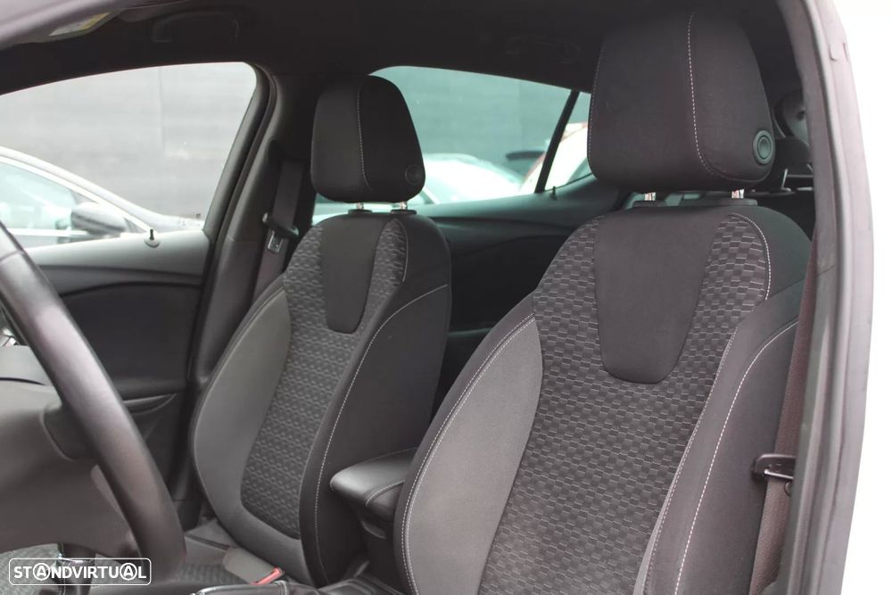 Opel Astra 1.5 D GS Line S/S - 15