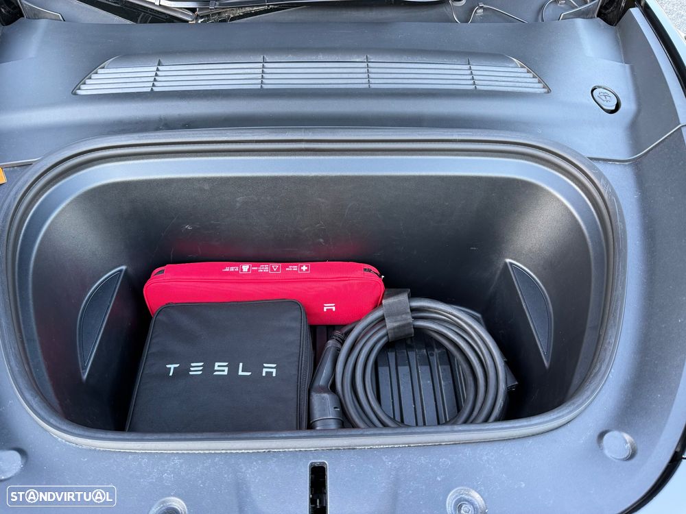 Tesla Model Y Standard - 29