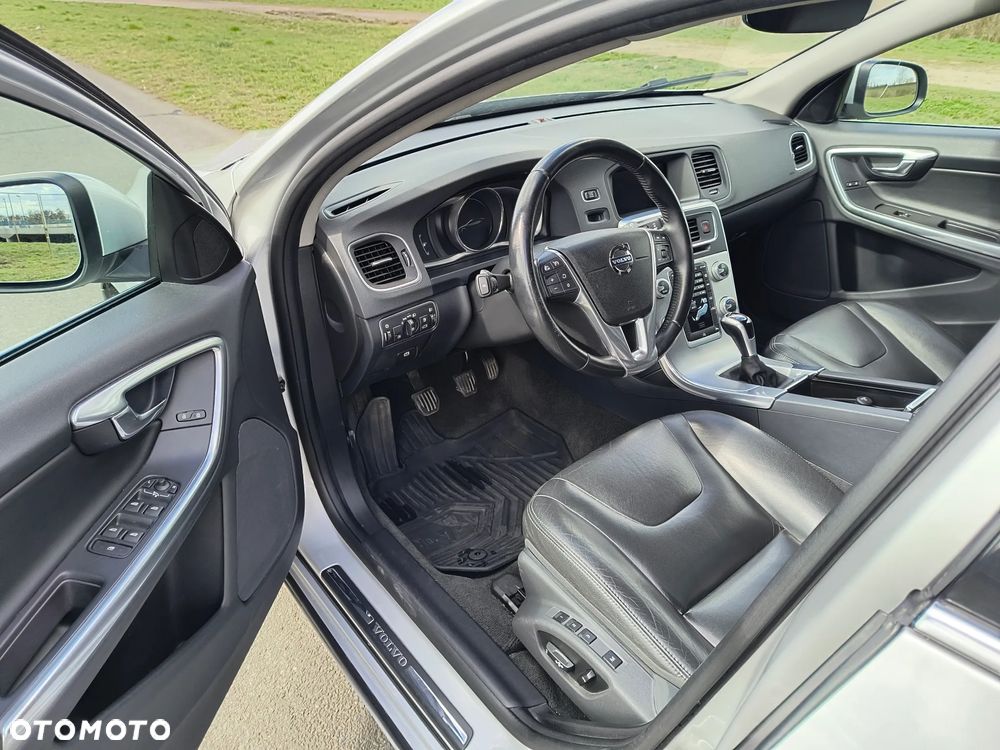 Volvo V60 D2 - 15