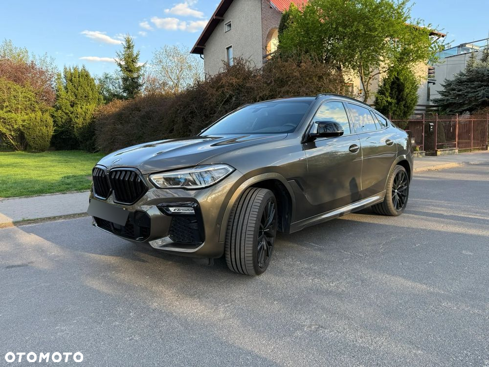 BMW X6 M50i - 2