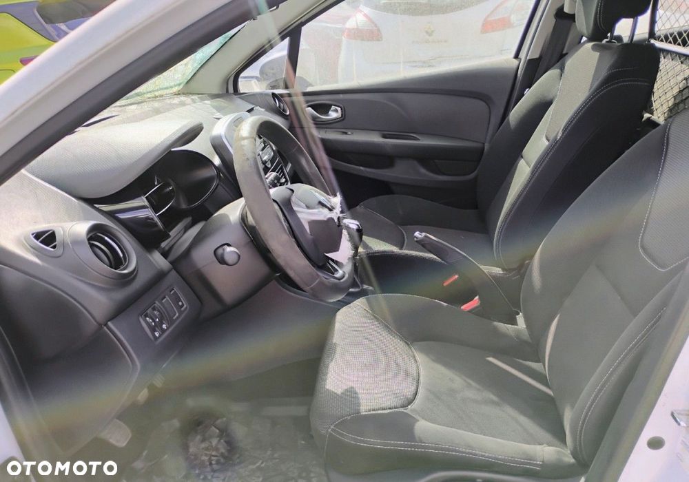 Renault Clio - 8