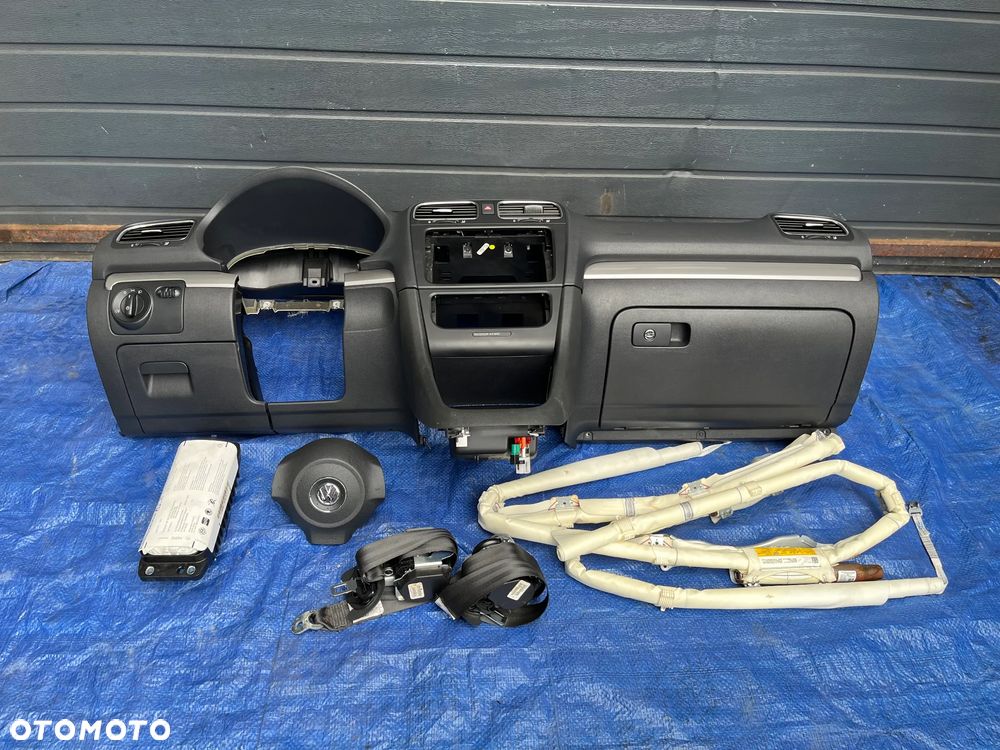 VW Golf VI 6 DESKA KOKPIT KONSOLA PODUSZKI PASY KURTYNY - 1