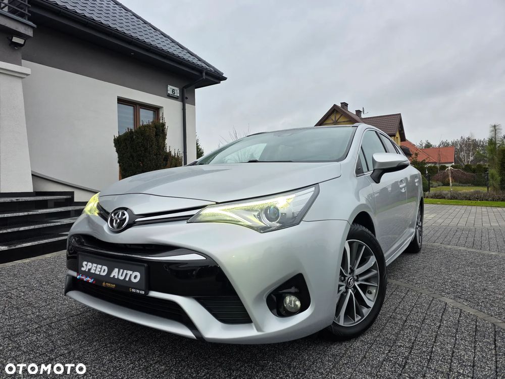 Toyota Avensis Touring Sports 1.8 Multidrive S Executive - 9