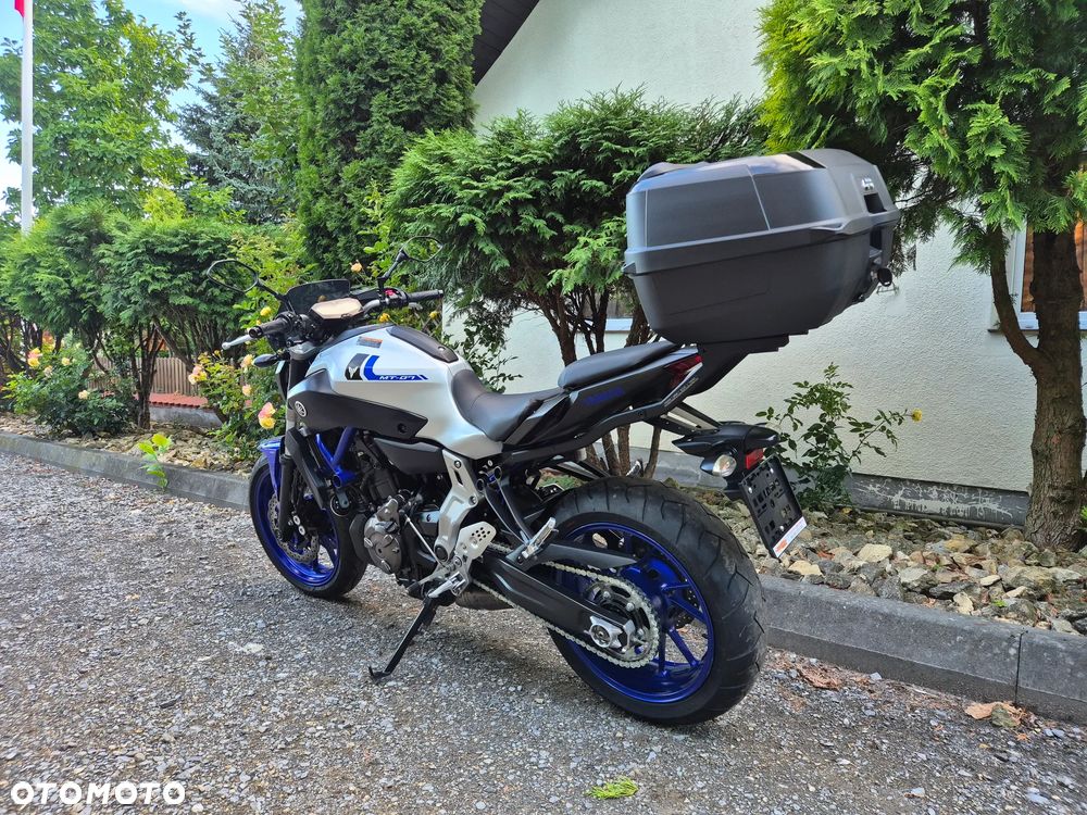 Yamaha MT - 4