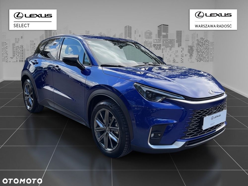 Lexus LBX - 2