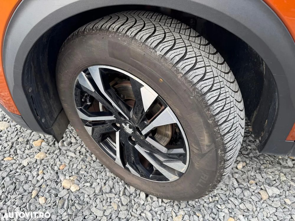 Peugeot 2008 - 13