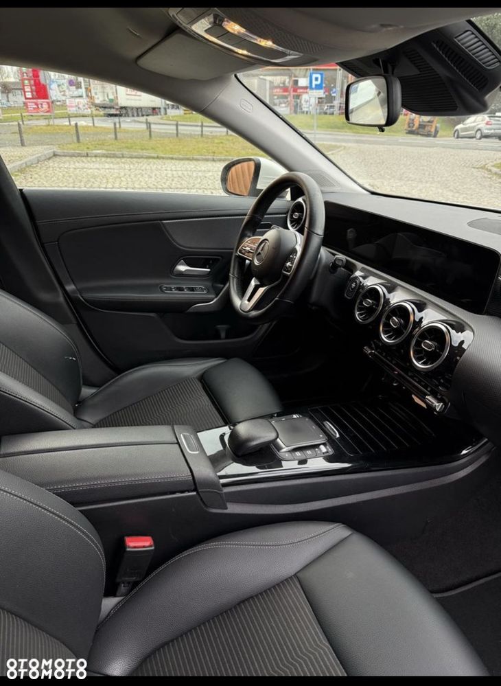 Mercedes-Benz CLA 250 e 8G-DCT AMG Line - 18