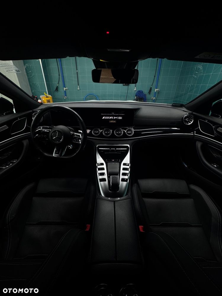 Mercedes-Benz AMG GT 43 4-Matic+ - 24
