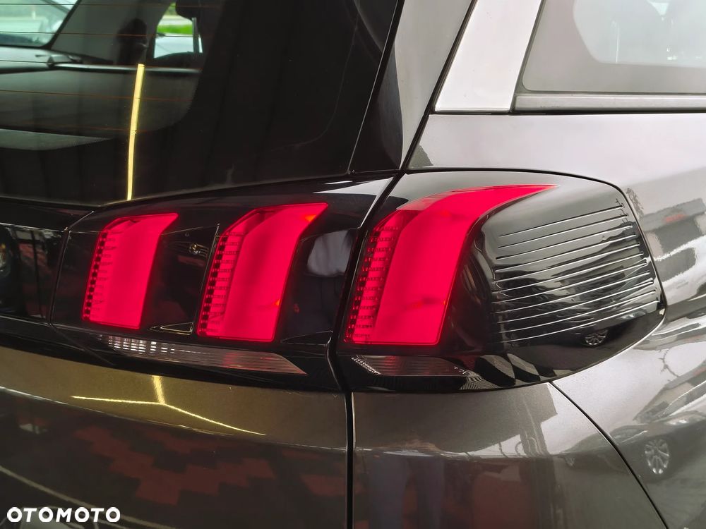 Peugeot 5008 BlueHDi 120 Allure - 17