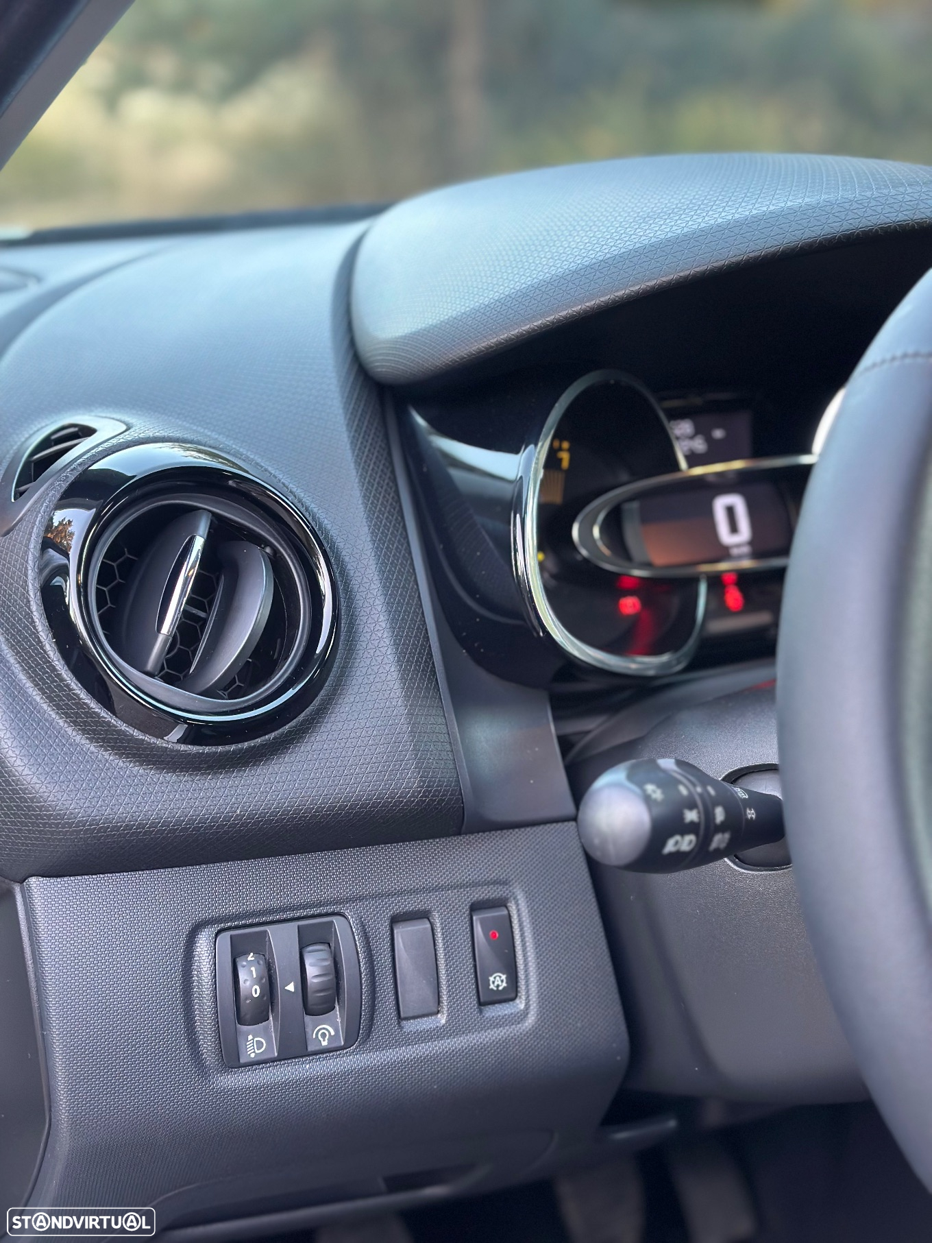 Renault Clio 0.9 TCE Limited - 27