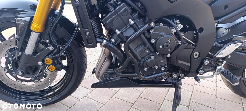 Yamaha FZ8 - 36