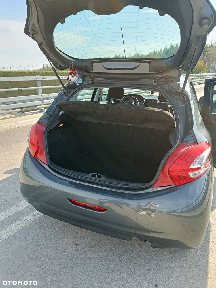 Peugeot 208 1.6 e-HDi Active STT - 5