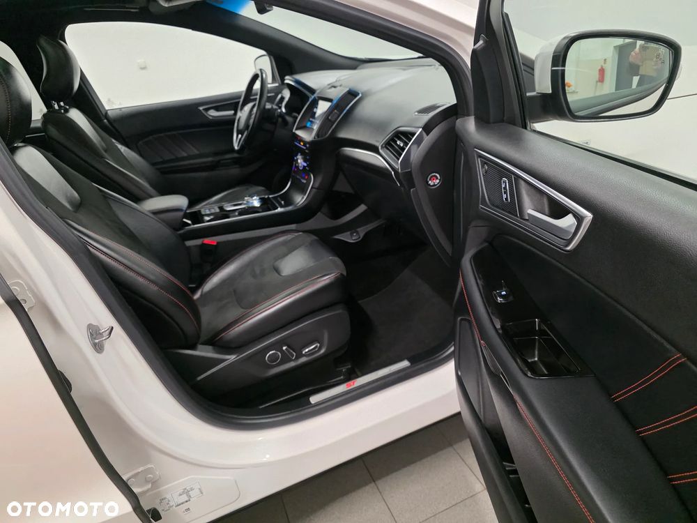 Ford Edge 2.0 EcoBlue Twin-Turbo 4WD ST-Line - 31