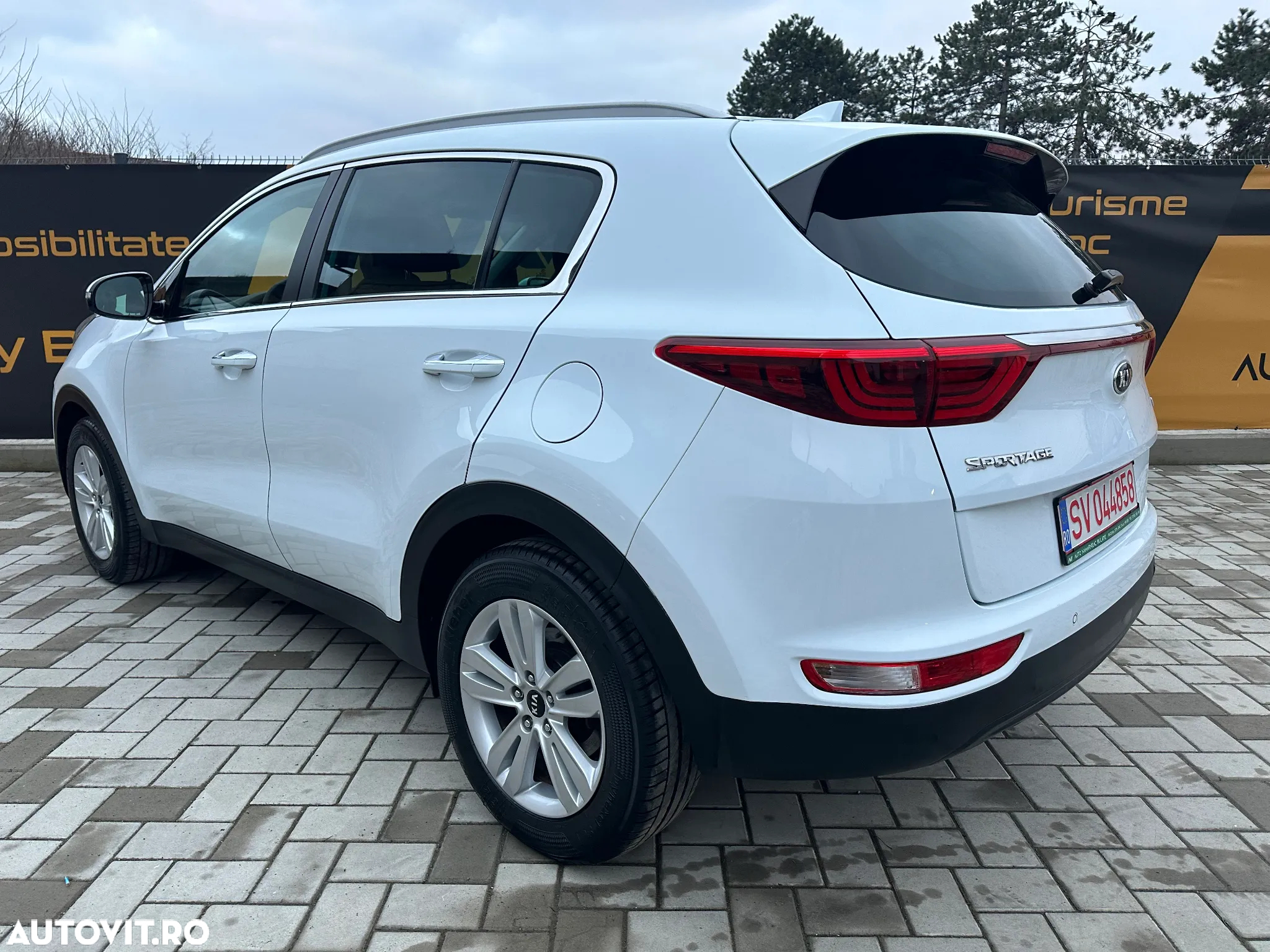 Kia Sportage 1.7 CRDI 2WD Attract - 3