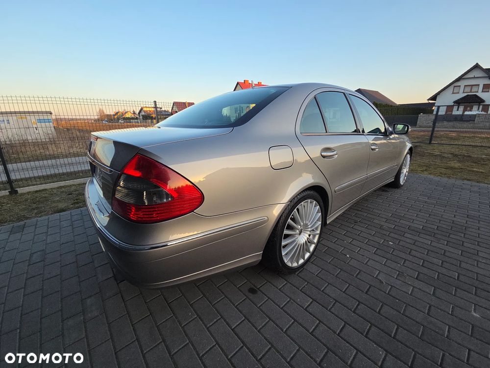 Mercedes-Benz Klasa E - 17