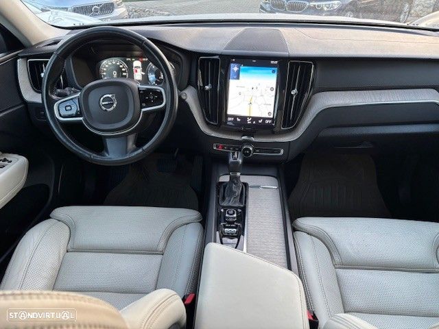 Volvo XC 60 2.0 D4 Inscription AWD Geartronic - 23