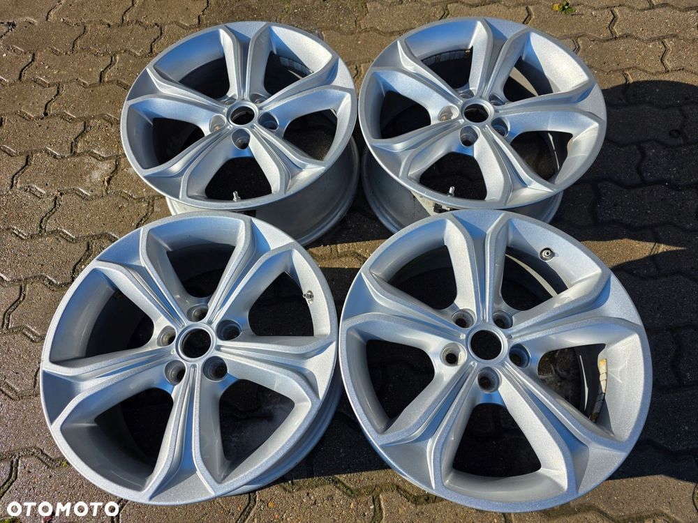 felga aluminiowa land rover oe evoque discovery 7.5" x 17" 5x108 et 45 - 6