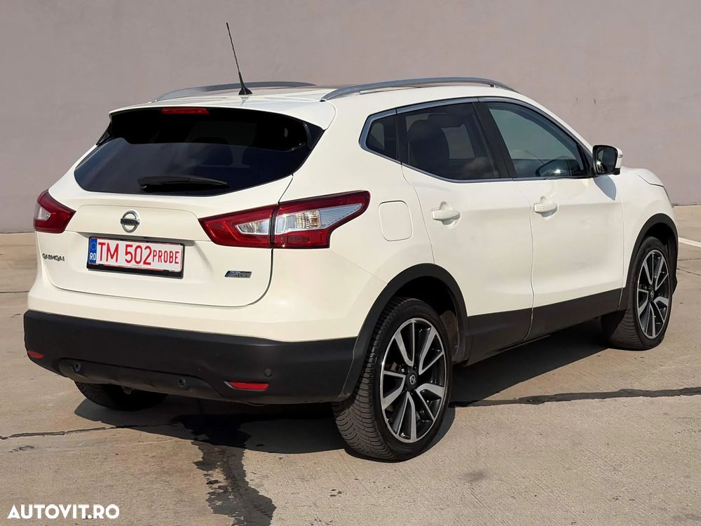 Nissan Qashqai 1.6 DCI TEKNA+ - 9