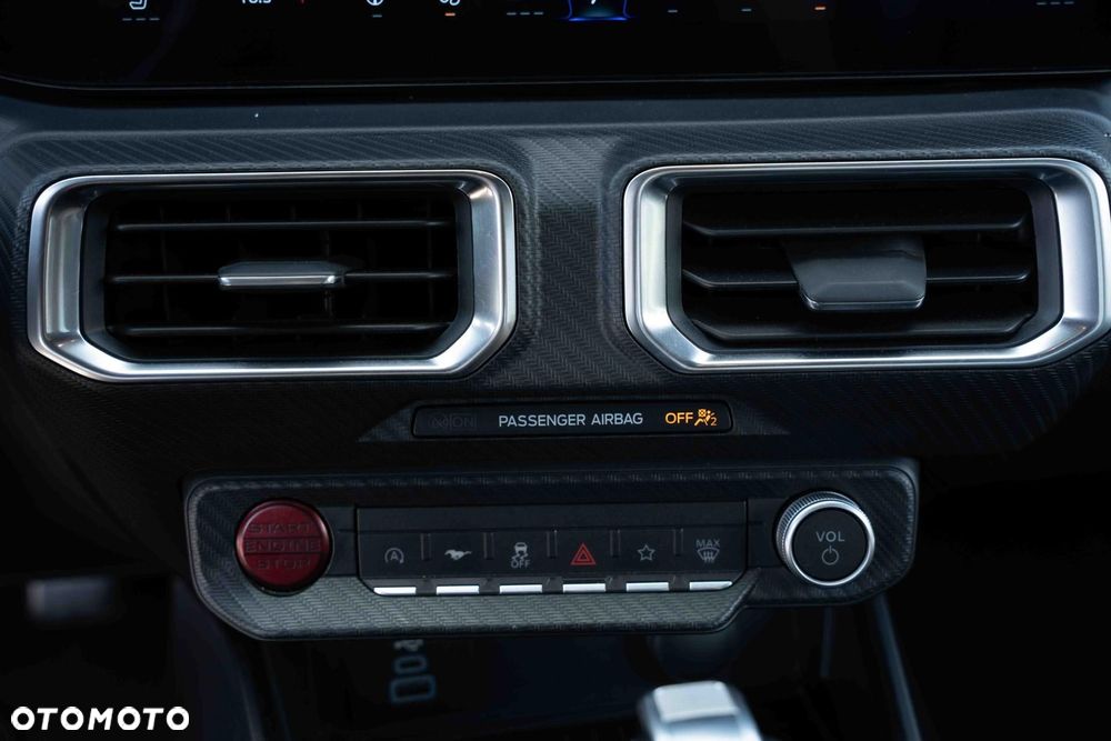 Ford Mustang - 30
