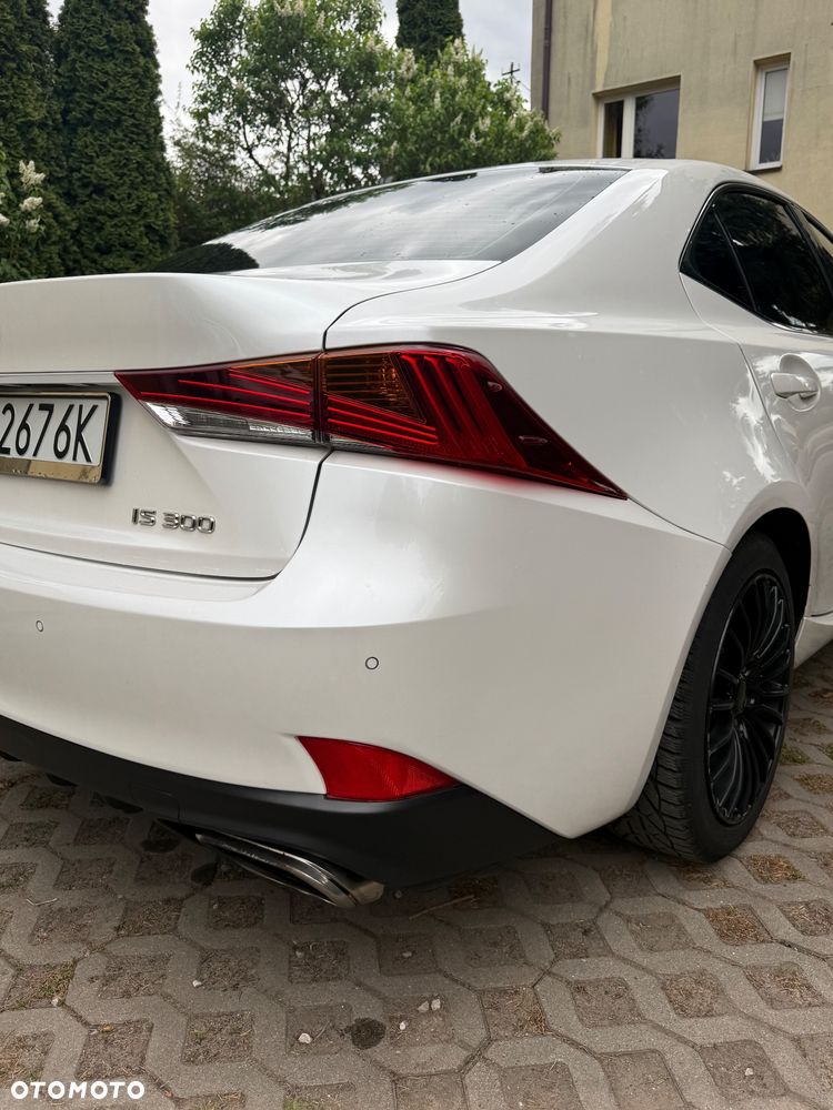 Lexus IS 200t / 300 Elegance - 10