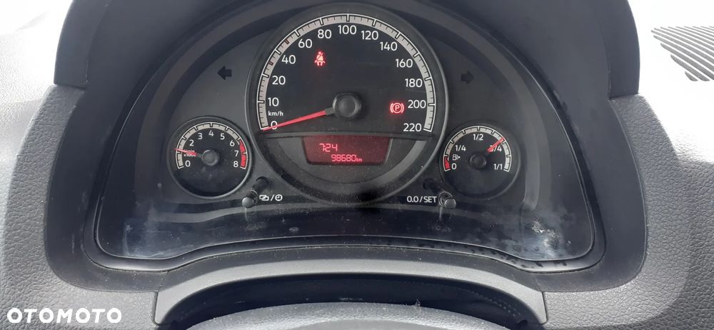 Volkswagen up! 1.0 Beats - 5