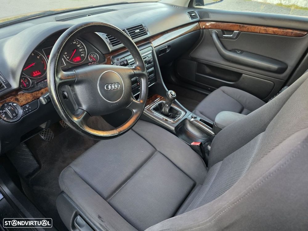 Audi A4 1.6 Exclusive - 16