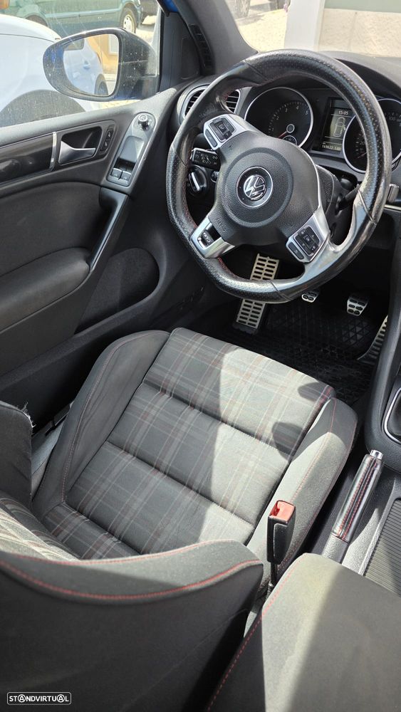VW Golf 2.0 GTI - 7
