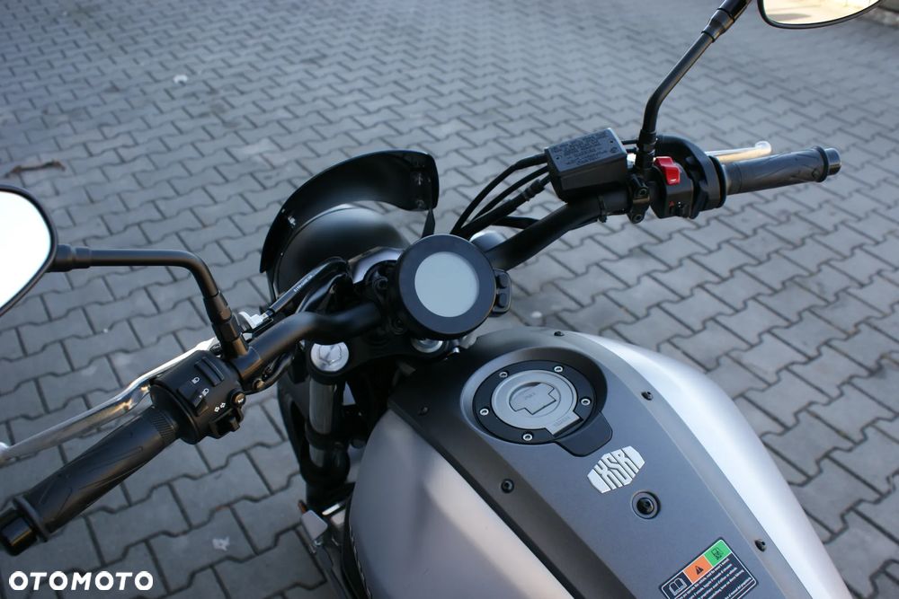 Yamaha XSR - 14