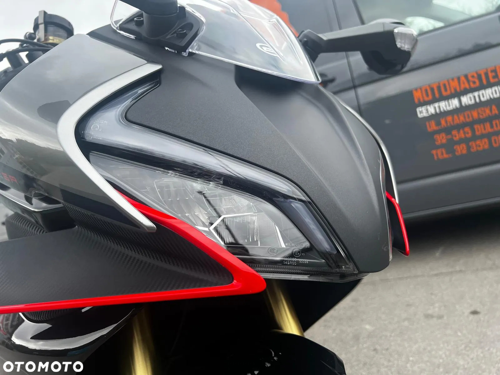 CFMoto SR - 17
