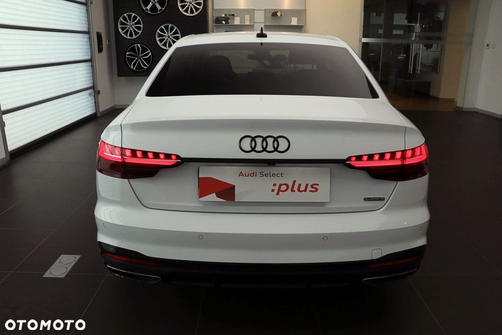 Audi A4 Limousine - 5