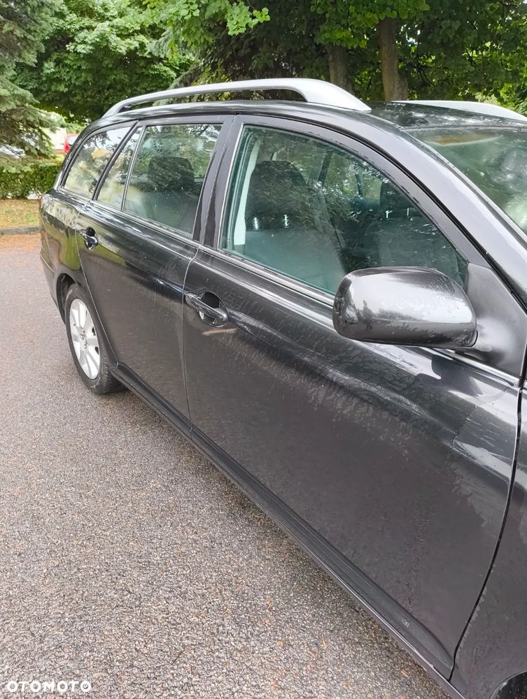 Toyota Avensis 2.0 D-4D Sol - 5