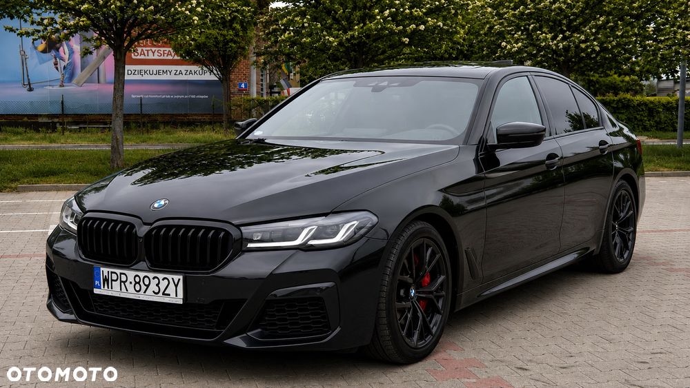 BMW Seria 5 M550i xDrive sport - 2