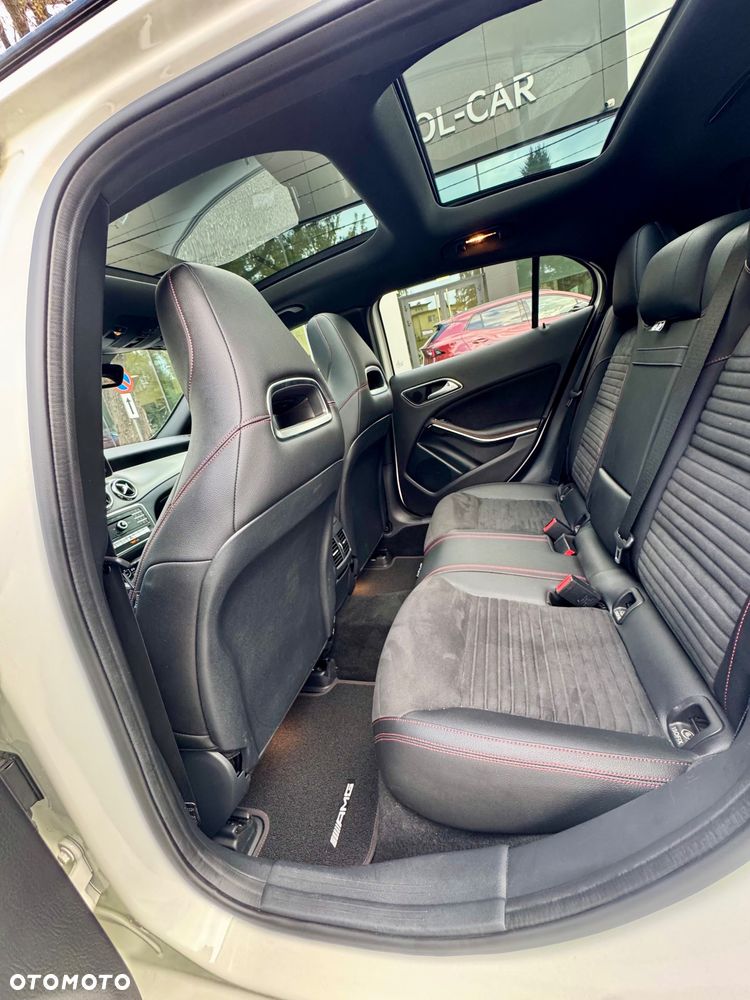 Mercedes-Benz GLA 200 7G-DCT AMG Line - 12