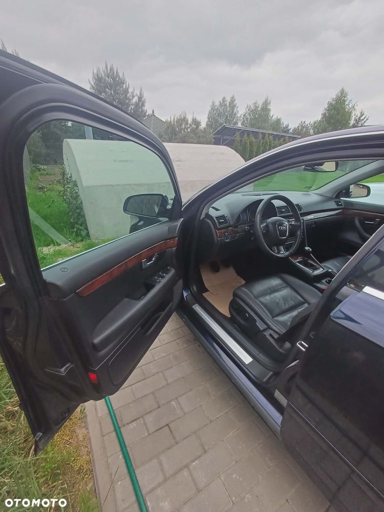 Audi A4 Limousine 2.0 T FSI - 22