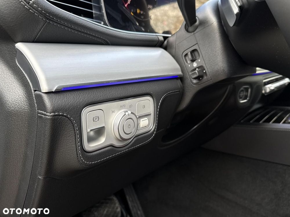 Mercedes-Benz GLE - 13