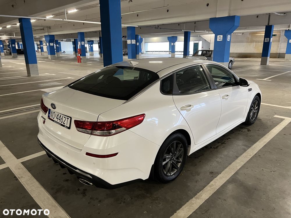 Kia Optima - 4