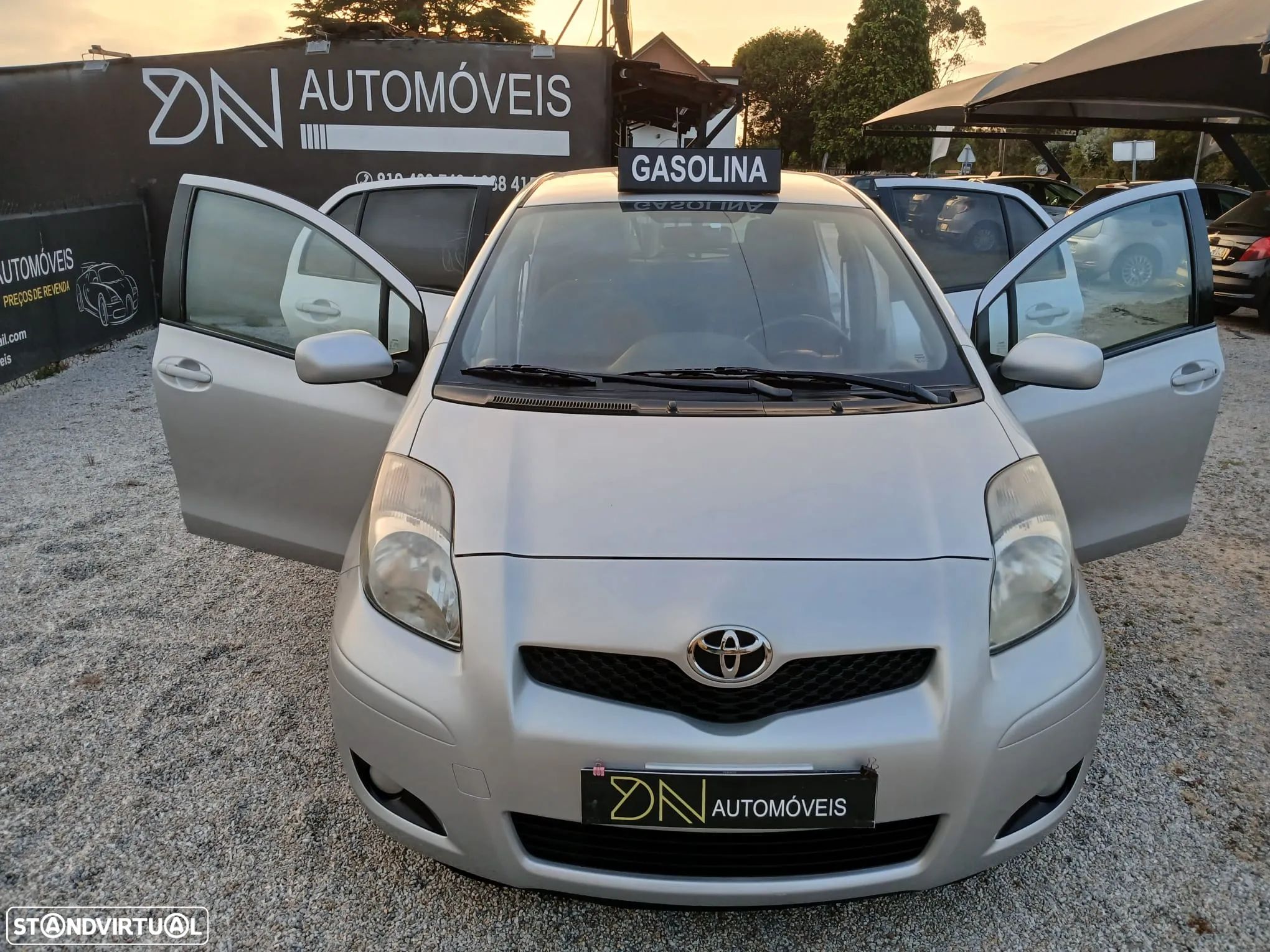 Toyota Yaris 1.0 VVT-i AC - 1