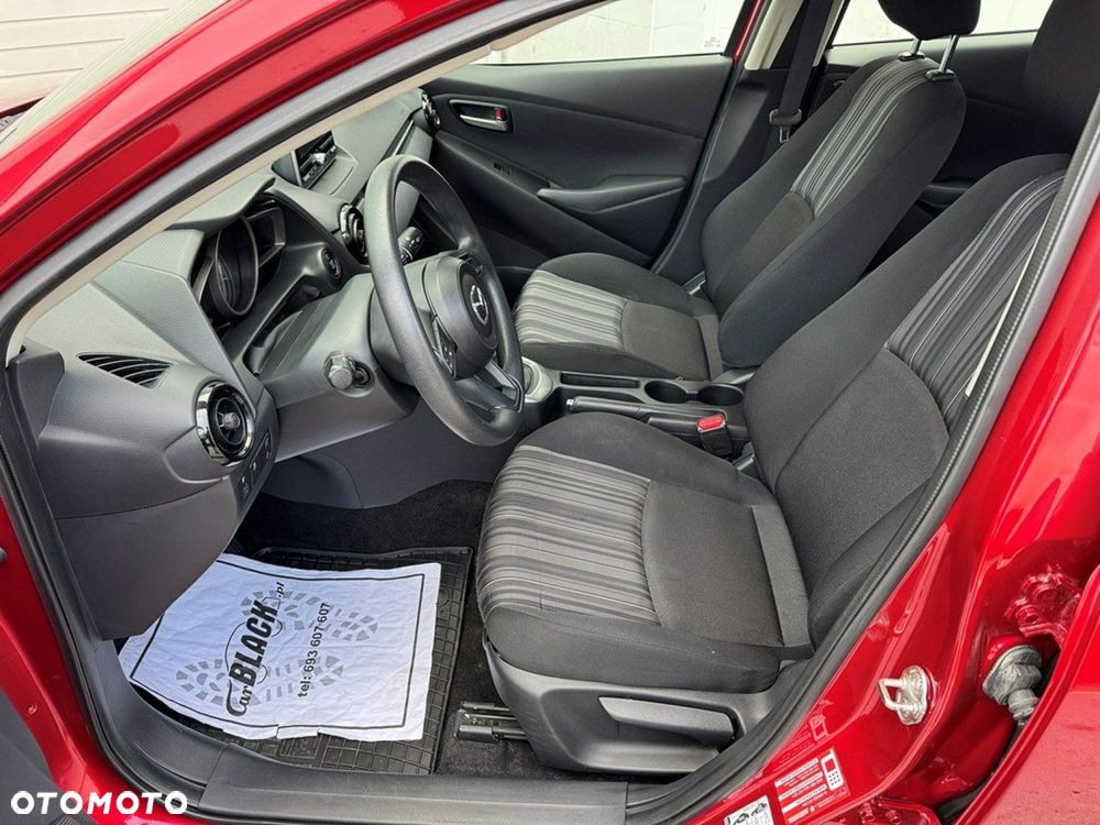 Mazda 2 - 5