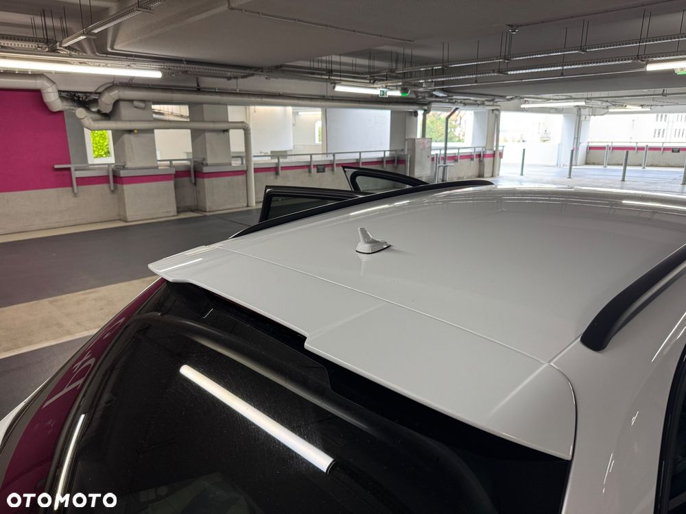 Audi A4 Avant 2.0 TDI DPF quattro S tronic S line Sportpaket - 31