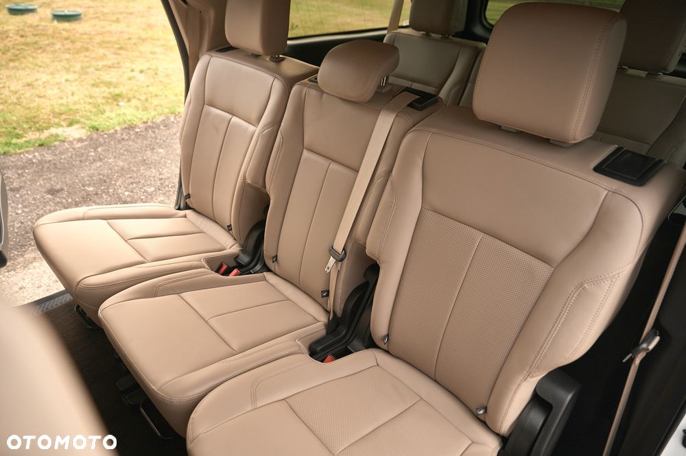 Ford Expedition - 24