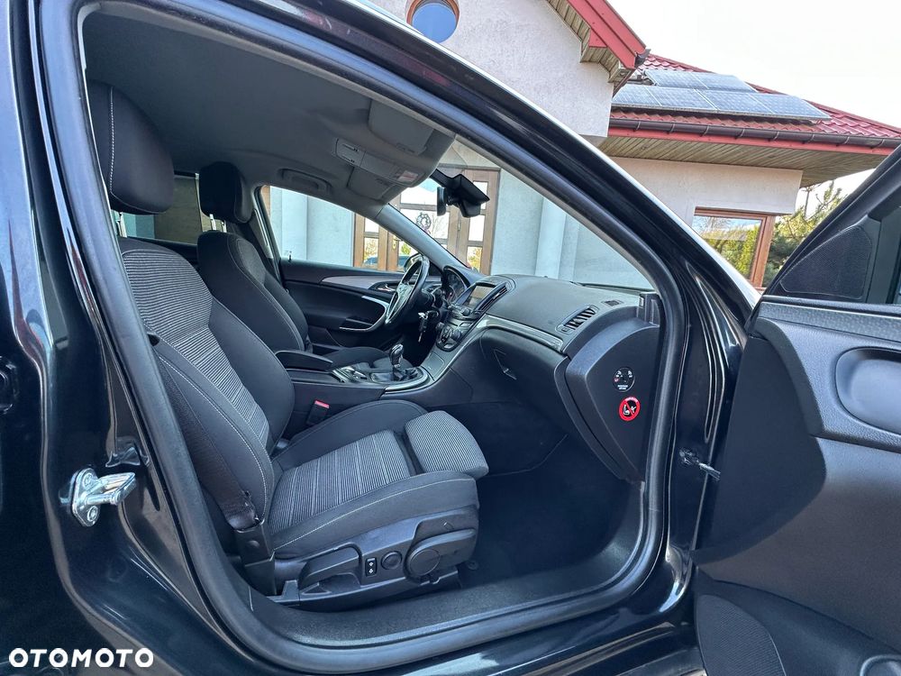 Opel Insignia 1.4 T Cosmo S&S - 25