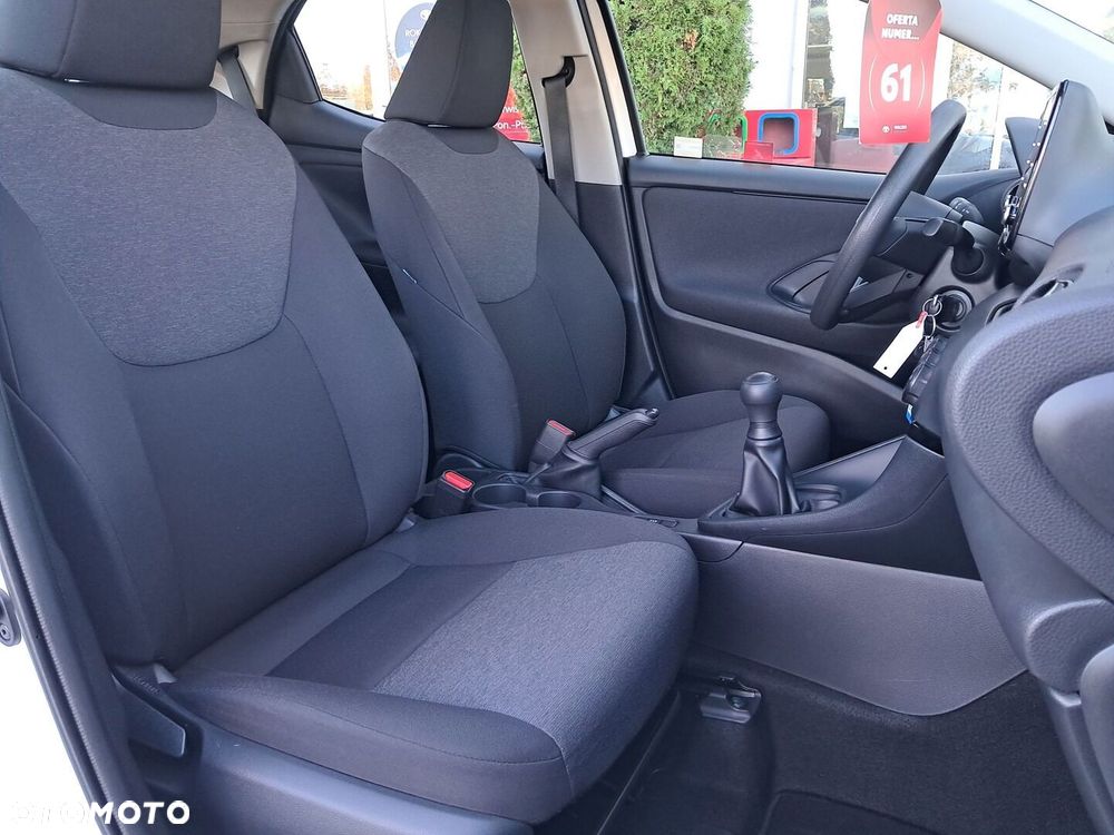Toyota Yaris - 17