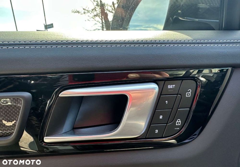 Porsche Cayenne - 20