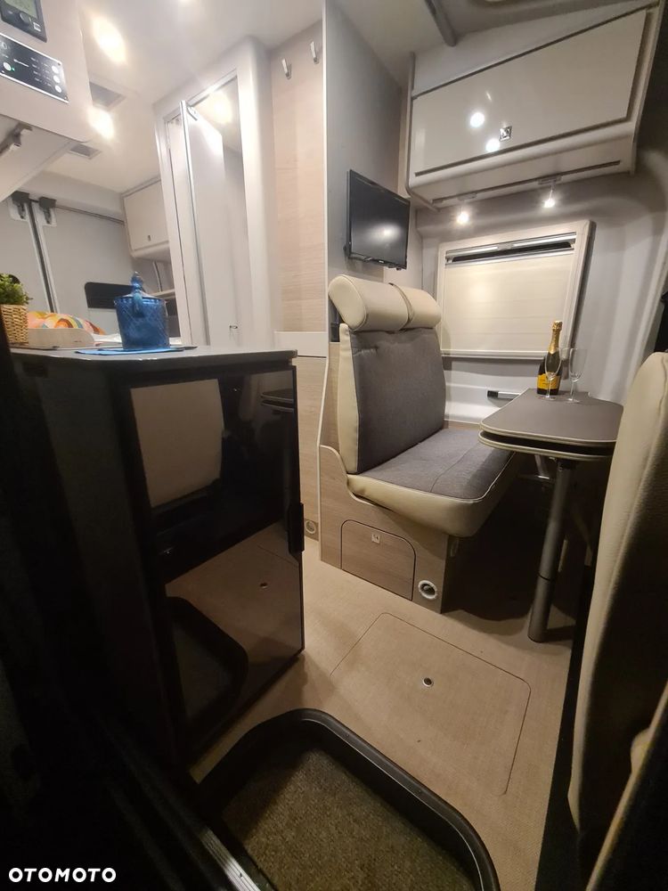 Carado NOWY 4x4 170KM CV590 FV23% MAX doposażony kamper van kampervan - 12