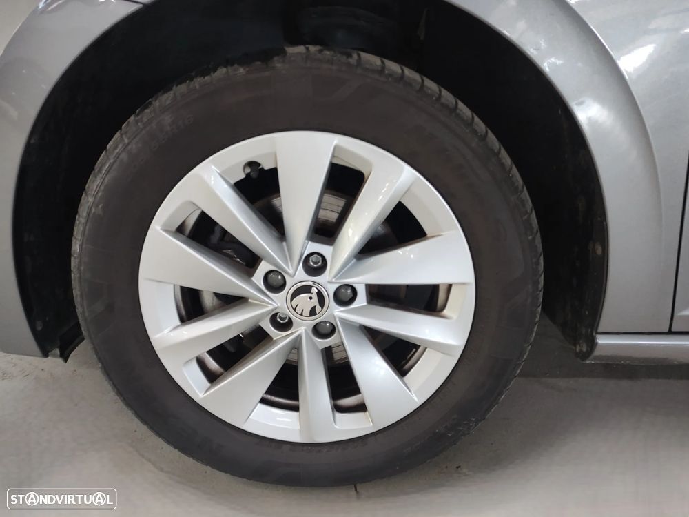 Skoda Scala 1.0 TSI DSG - 5