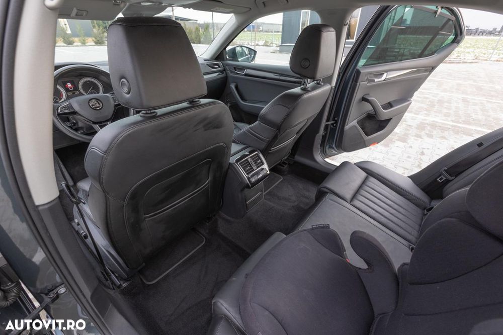Skoda Superb 2.0 TDI 4X4 DSG L&K - 5